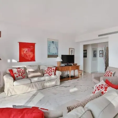 아파트 3bdr With Seaviews And Big Terrace *